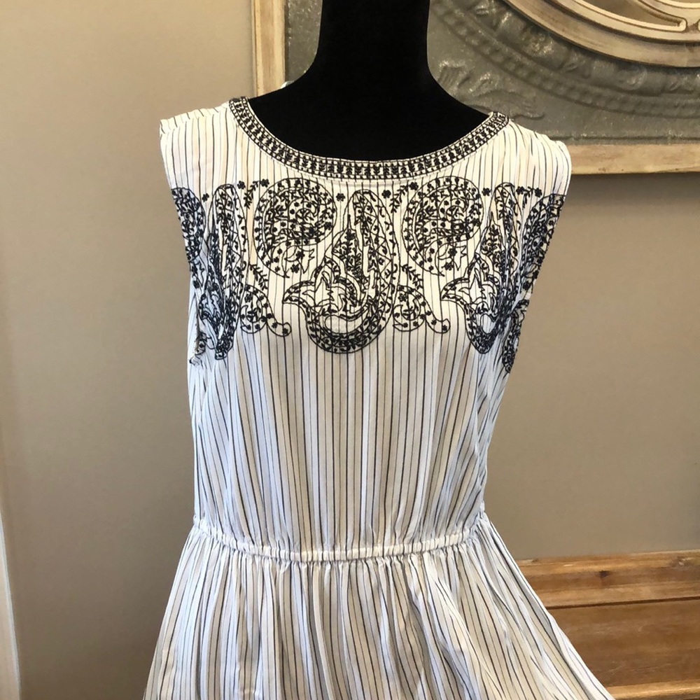 LOFT dress, white with black stripes and details. Size Med